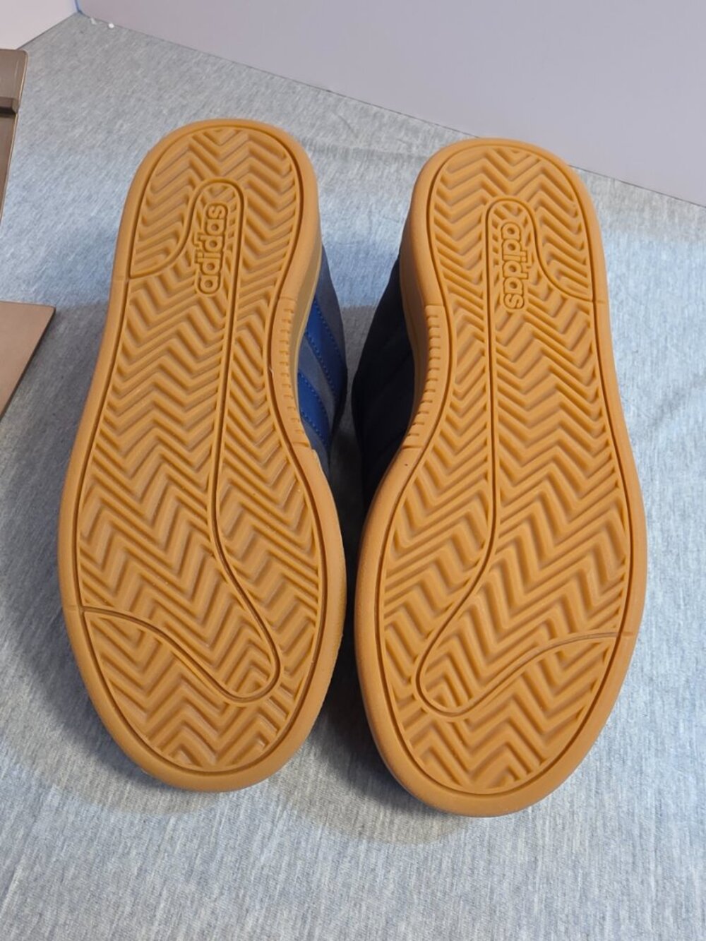 NWT Adidas Grand Court Alpha 00s Navy Suede Gum Sole Sneaker Size 4 (EU 36) - Picture 8 of 8